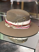 Cargar imagen en el visor de la galería, SOMBRERO COBÁ