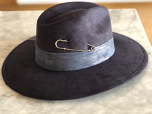 Cargar imagen en el visor de la galería, SOMBRERO VABÁD