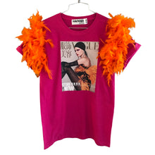 Cargar imagen en el visor de la galería, Feathers T-shirt
