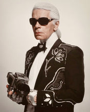 Cargar imagen en el visor de la galería, Karl T-shirt
