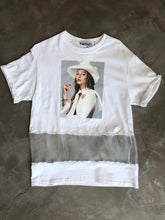 Cargar imagen en el visor de la galería, KATE MOSS ORGANZA T-SHIRT
