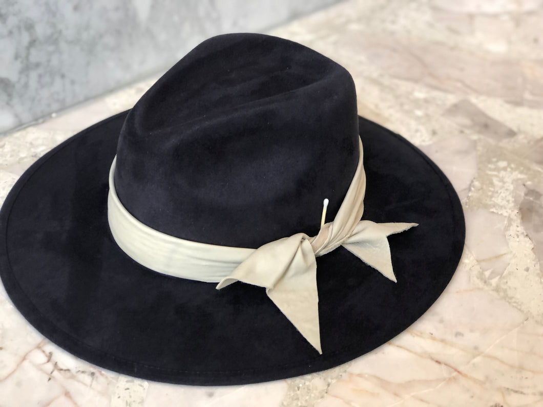 SOMBRERO TABOO
