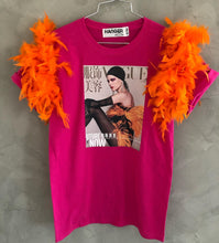 Cargar imagen en el visor de la galería, Feathers T-shirt
