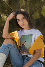 Cargar imagen en el visor de la galería, BAZAAR T-SHIRT
