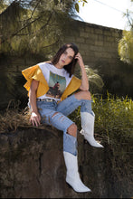Cargar imagen en el visor de la galería, BAZAAR T-SHIRT
