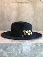 Cargar imagen en el visor de la galería, Sombrero EUMLA •عملة
