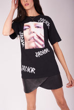 Cargar imagen en el visor de la galería, J’ADIOR T-SHIRT
