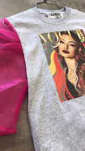 Cargar imagen en el visor de la galería, Organza T-Shirt
