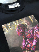 Cargar imagen en el visor de la galería, SUDADERA VOGUE BORDADO
