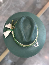 Cargar imagen en el visor de la galería, SOMBRERO HOLBOX
