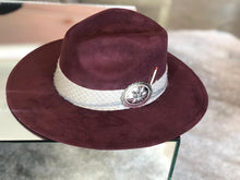 Cargar imagen en el visor de la galería, SOMBRERO BRUMA
