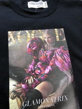 Cargar imagen en el visor de la galería, SUDADERA VOGUE BORDADO
