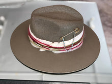 Cargar imagen en el visor de la galería, SOMBRERO COBÁ
